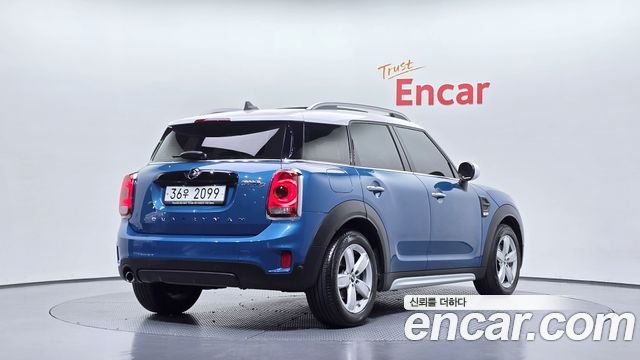 MINI Cooper D Countryman Standard 2nd 2018 — фото 2
