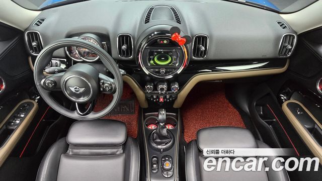 MINI Cooper D Countryman Standard 2nd 2018 — фото 7