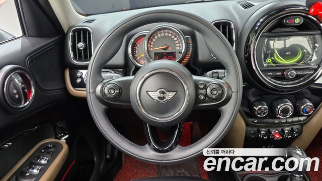 MINI Cooper D Countryman Standard 2nd 2018 — фото 13