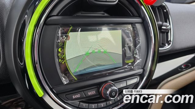 MINI Cooper D Countryman Standard 2nd 2018 — фото 15