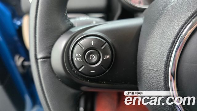 MINI Cooper D Countryman Standard 2nd 2018 — фото 16