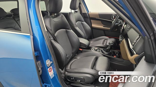 MINI Cooper D Countryman Standard 2nd 2018 — фото 26