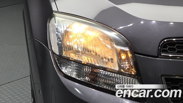 Chevrolet Orlando 2.0 Diesel LTZ Premium 2014 — фото 28