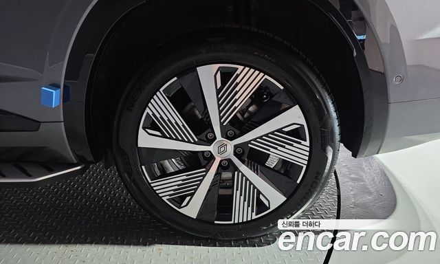 Renault Korea Grand Koleos 1.5 E-TECH Iconic 2WD 2025 — фото 21