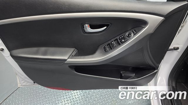 Hyundai i30 2.0 PYL 2015 — фото 18