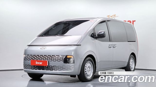 Hyundai Staria Tourer 11-Seater Smart 2024 — фото 1