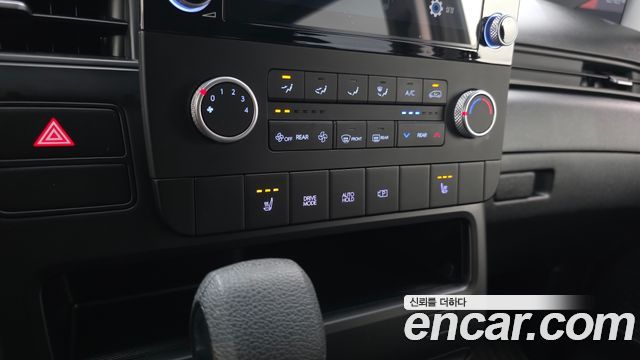 Hyundai Staria Tourer 11-Seater Smart 2024 — фото 17