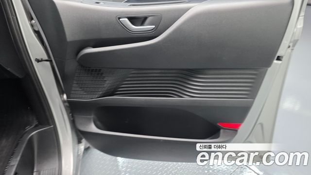 Hyundai Staria Tourer 11-Seater Smart 2024 — фото 25