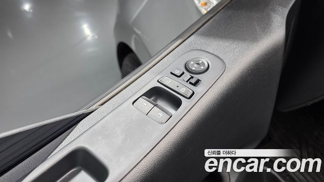 Hyundai Staria Tourer 11-Seater Smart 2024 — фото 28