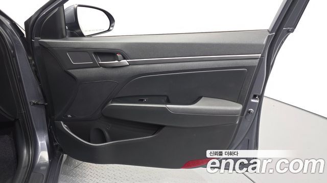 Hyundai Avante (AD) 1.6 GDI Premium 2016 — фото 24