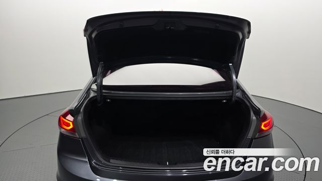 Hyundai Avante (AD) 1.6 GDI Premium 2016 — фото 31