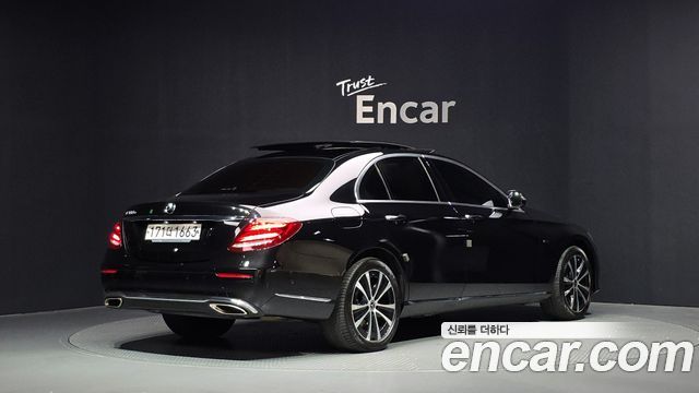 Mercedes-Benz E-Class (W213) E300e Exclusive 2019 — фото 2