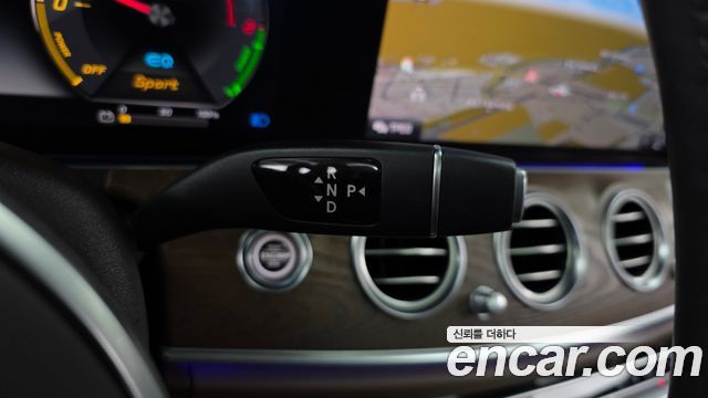 Mercedes-Benz E-Class (W213) E300e Exclusive 2019 — фото 9