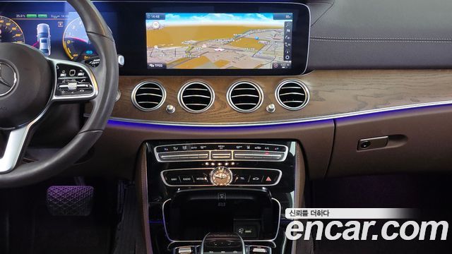 Mercedes-Benz E-Class (W213) E300e Exclusive 2019 — фото 14