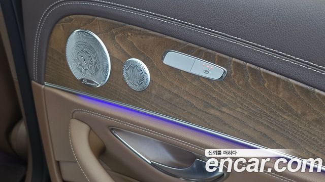 Mercedes-Benz E-Class (W213) E300e Exclusive 2019 — фото 19