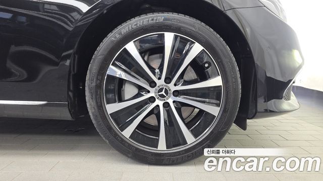Mercedes-Benz E-Class (W213) E300e Exclusive 2019 — фото 21