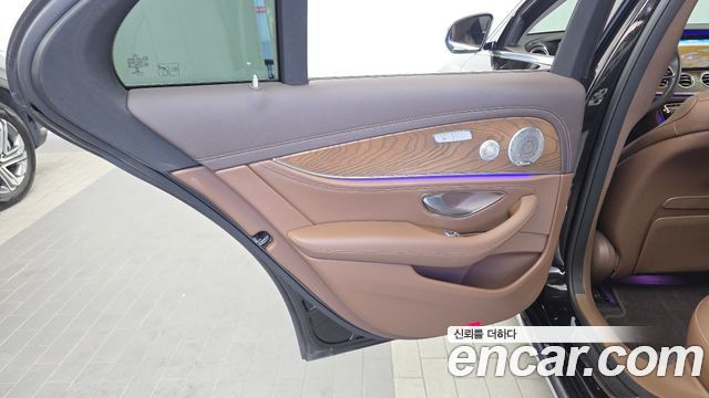 Mercedes-Benz E-Class (W213) E300e Exclusive 2019 — фото 25