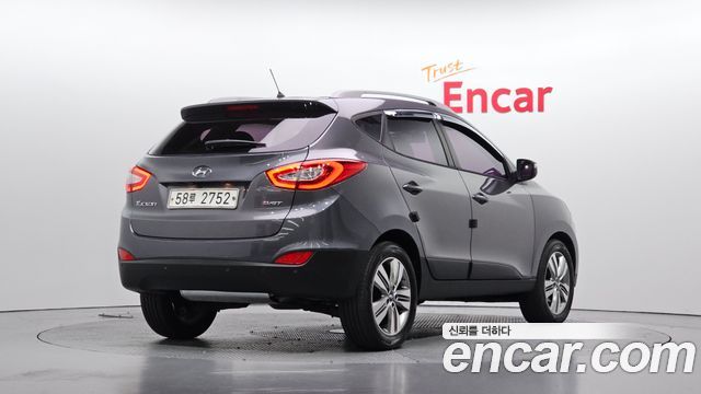 Hyundai Tucson ix Diesel(e-VGT) 2WD Smart special 2015 — фото 2