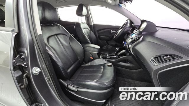 Hyundai Tucson ix Diesel(e-VGT) 2WD Smart special 2015 — фото 11