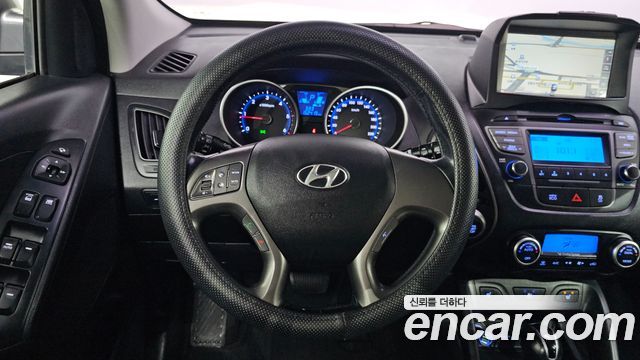 Hyundai Tucson ix Diesel(e-VGT) 2WD Smart special 2015 — фото 13