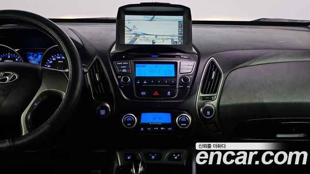 Hyundai Tucson ix Diesel(e-VGT) 2WD Smart special 2015 — фото 14