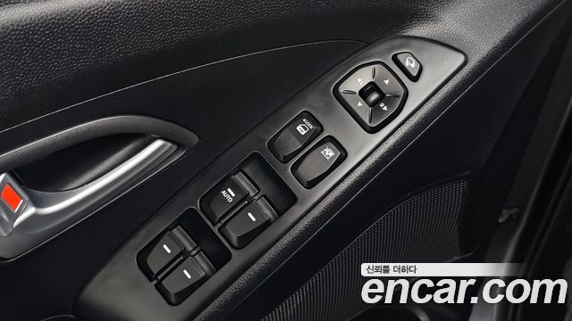 Hyundai Tucson ix Diesel(e-VGT) 2WD Smart special 2015 — фото 28