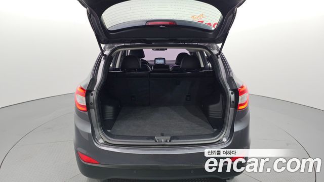 Hyundai Tucson ix Diesel(e-VGT) 2WD Smart special 2015 — фото 32