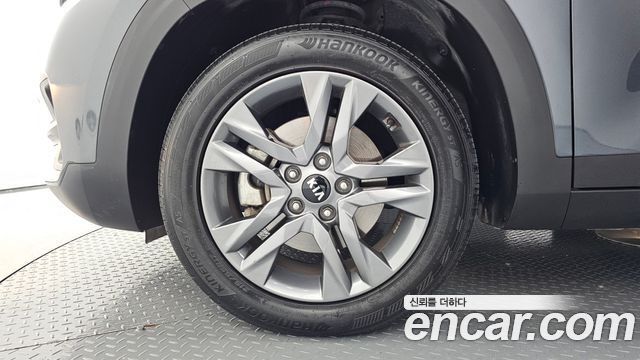 Kia Seltos Gasoline 1.6 Turbo 2WD Prestige 2020 — фото 5