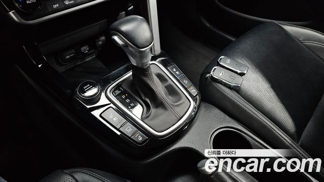 Kia Seltos Gasoline 1.6 Turbo 2WD Prestige 2020 — фото 9