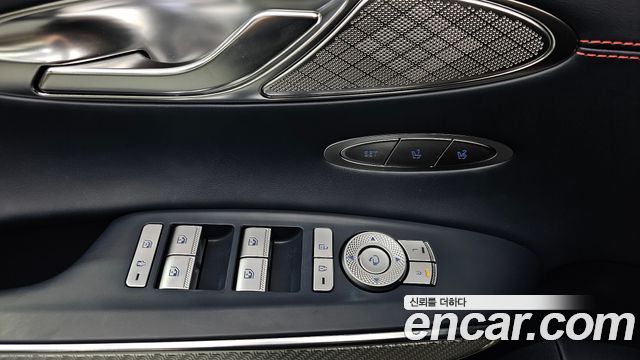 Genesis GV70 2.5T Gasoline AWD 2024 — фото 31