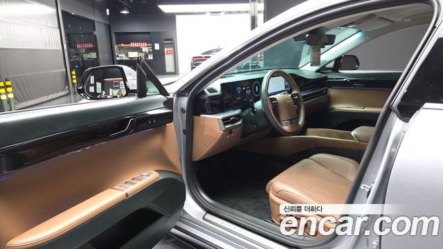 Hyundai Grandeur (GN7) 2,5 Gasoline 2WD Calligraphy 2023 — фото 10