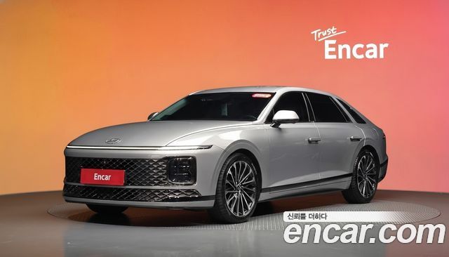 Hyundai Grandeur (GN7) 2,5 Gasoline 2WD Calligraphy 2023 — фото 1