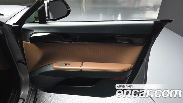 Hyundai Grandeur (GN7) 2,5 Gasoline 2WD Calligraphy 2023 — фото 24