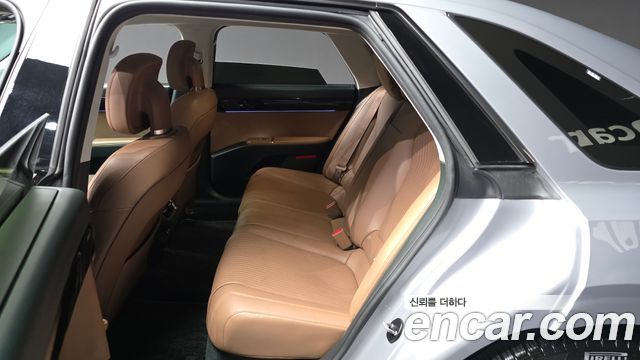 Hyundai Grandeur (GN7) 2,5 Gasoline 2WD Calligraphy 2023 — фото 26