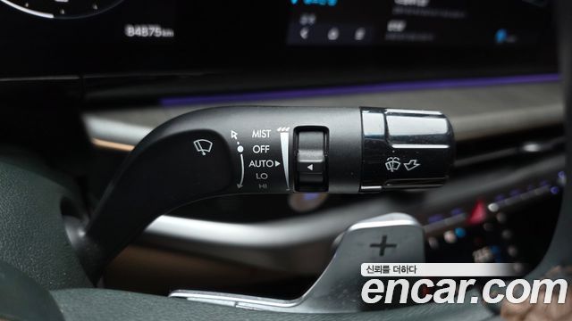 Hyundai Grandeur (GN7) 2,5 Gasoline 2WD Calligraphy 2023 — фото 31