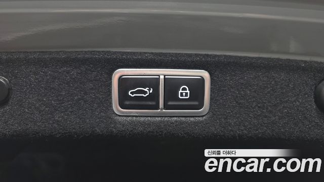 Hyundai Grandeur (GN7) 2,5 Gasoline 2WD Calligraphy 2023 — фото 33