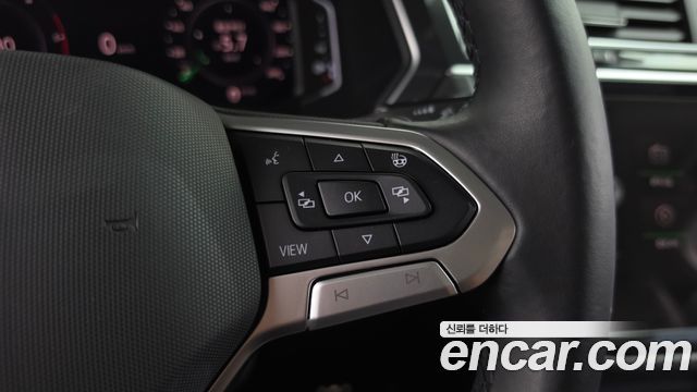 Volkswagen Tiguan (II) 2.0 TDI Premium 2021 — фото 20