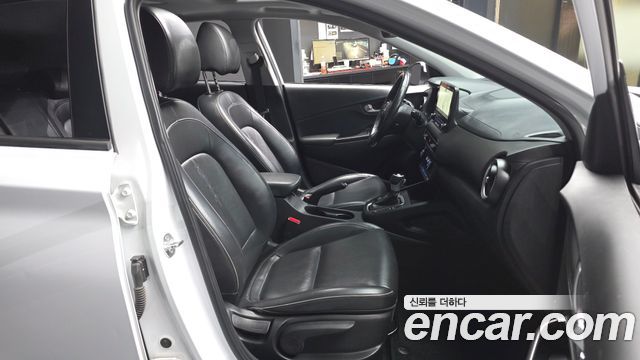 Hyundai Kona Gasoline 1.6 Turbo 2WD Modern 2021 — фото 11