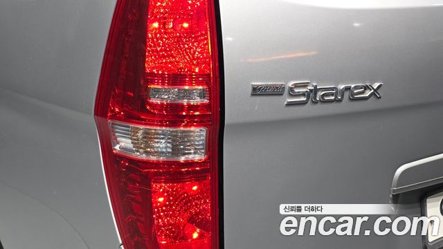 Hyundai Grand Starex 5-Seater VAN Smart 2017 — фото 23