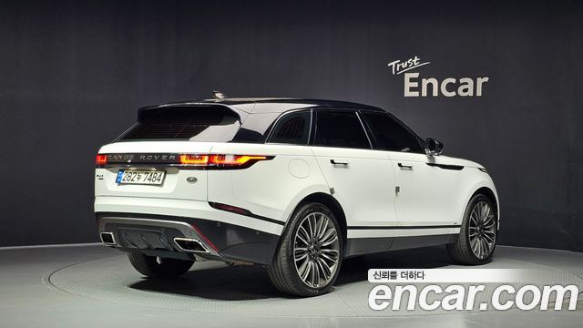 Land Rover Range Rover Velar 3.0 D300 R-Dynamic HSE 2018 — фото 2