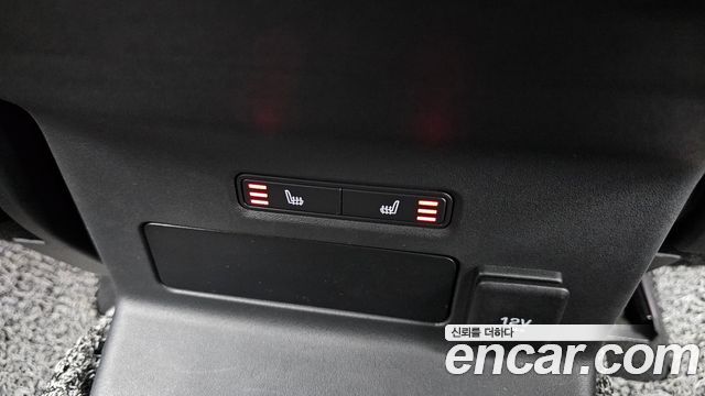 Land Rover Range Rover Velar 3.0 D300 R-Dynamic HSE 2018 — фото 19