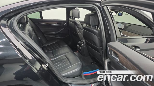 BMW 5 Series (G30) 530i M Sport Package Plus 2017 — фото 11