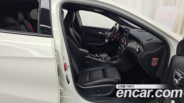 Mercedes-Benz GLA-Class (X156) GLA45 AMG 4MATIC 2016 — фото 11
