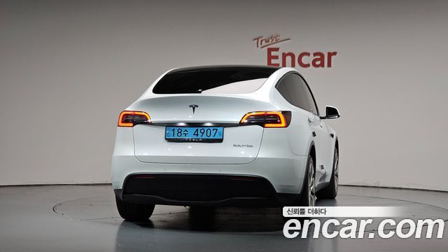 Tesla Model Y Long Range AWD 2022 — фото 4