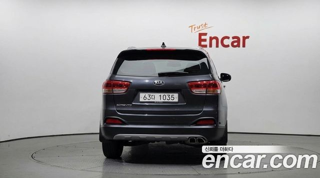 Kia Sorento Diesel 2.0 2WD Noblesse Special 2017 — фото 4