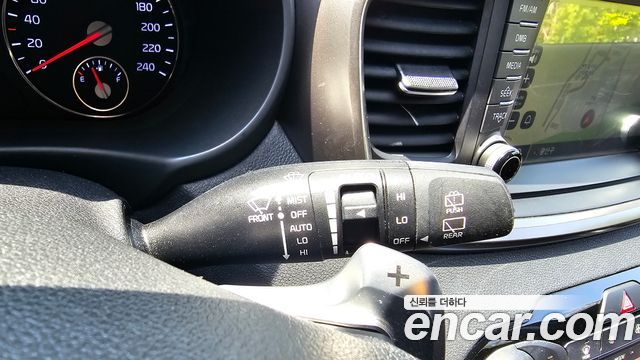 Kia Sorento Diesel 2.0 2WD Noblesse Special 2017 — фото 18
