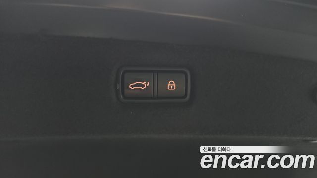 Genesis G90 5.0 AWD Prestige 2021 — фото 20