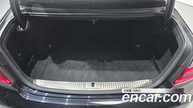 Genesis G90 5.0 AWD Prestige 2021 — фото 28