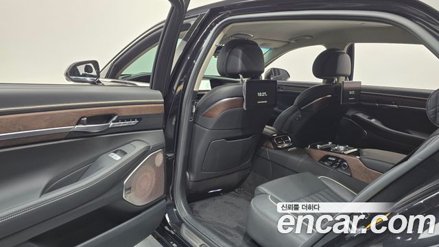 Genesis G90 5.0 AWD Prestige 2021 — фото 32