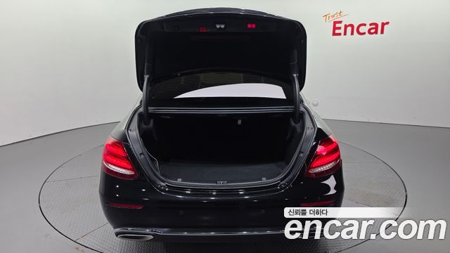 Mercedes-Benz E-Class (W213) E450 4MATIC Exclusive 2020 — фото 18